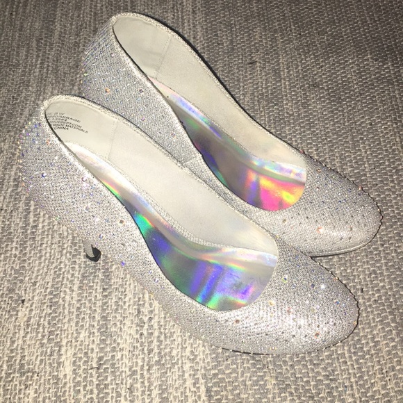 Sparkly Silver Heels - Picture 2 of 4